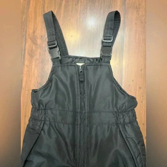 2/$12 Oshkosh Snow Bibs Black Size 4 Unisex Zip Adjustable Winter Ski Snowboard - Picture 9 of 9